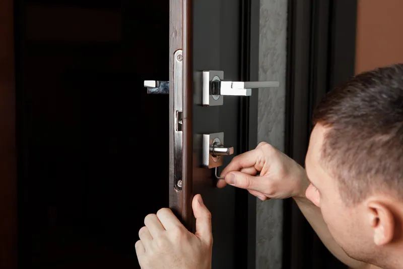 Ouverture de porte blindée par un serrurier Belgian Locks